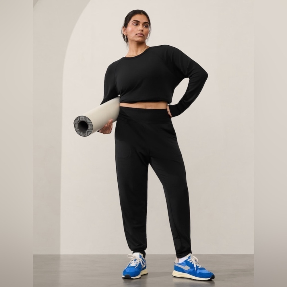 NWT Athleta Coaster Luxe Black Jogger Size 2X
